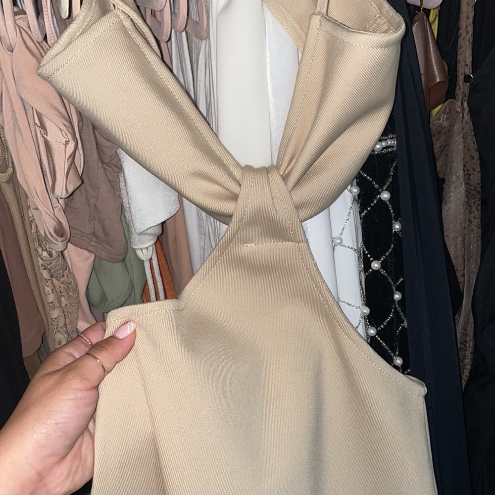 Nude maxi dress - Picture 3 of 3